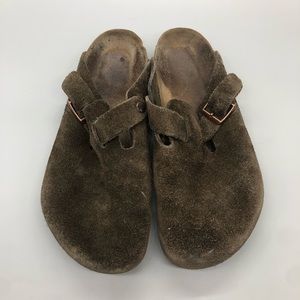 Birkenstock Boston brown suede clogs